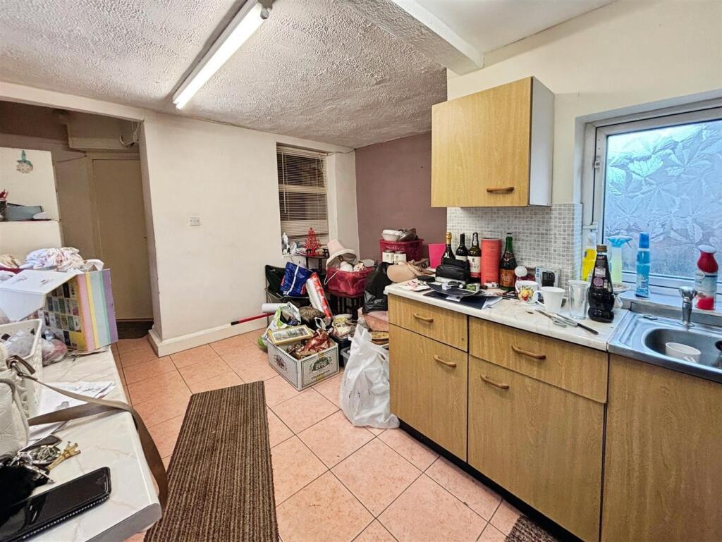 Additional image 6 of Wakefield Road, Bradford, BD4 7NB