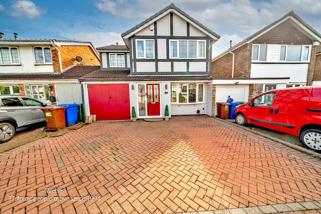 5-bed house on Otterburn Close, Heath Hayes, Cannock, £325,000