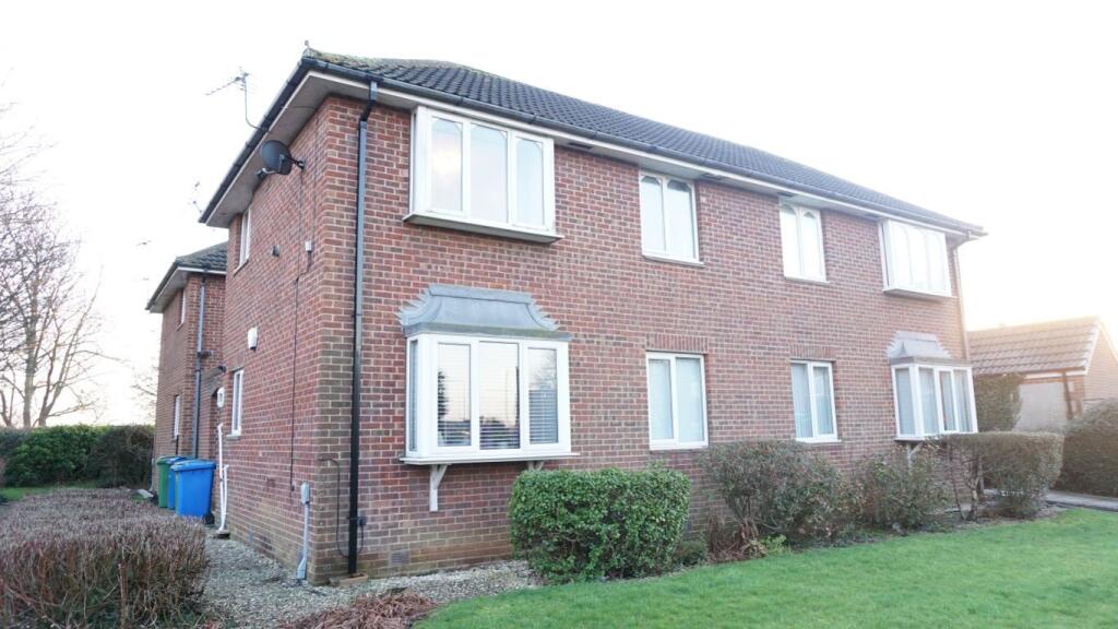 Main image of property: 11 Springfield Court, Anlaby, HU10 6SJ