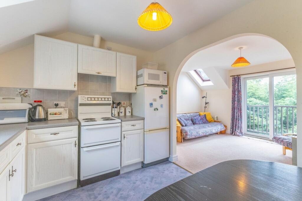 Apartment in Kendal, Heron Hill - View 2