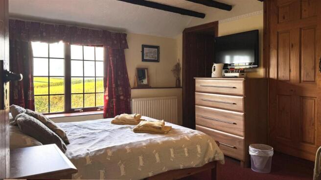 Rooms 7.jpg