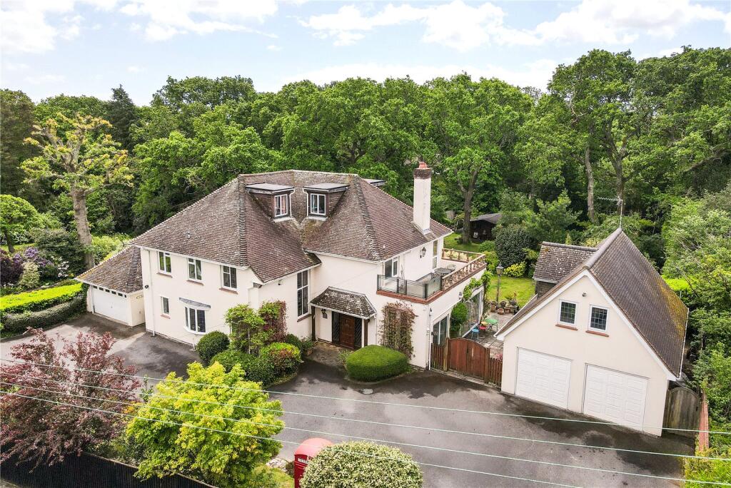 Barrs Avenue, New Milton, Hampshire, BH25