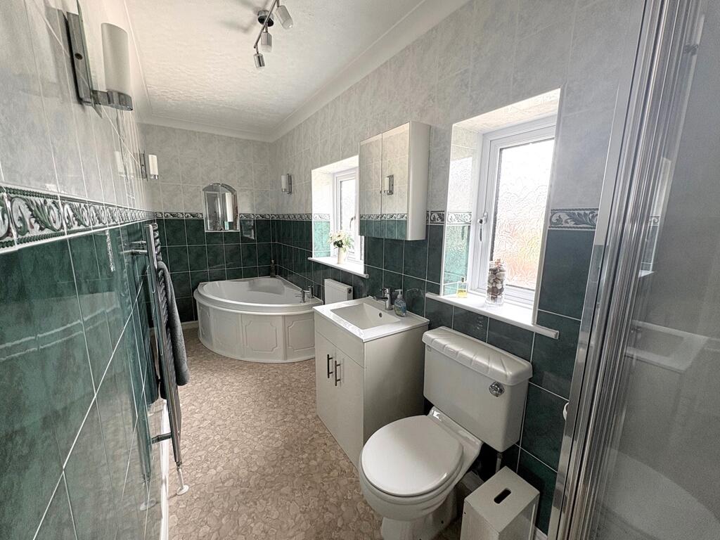 House in East Devon, Honiton - More