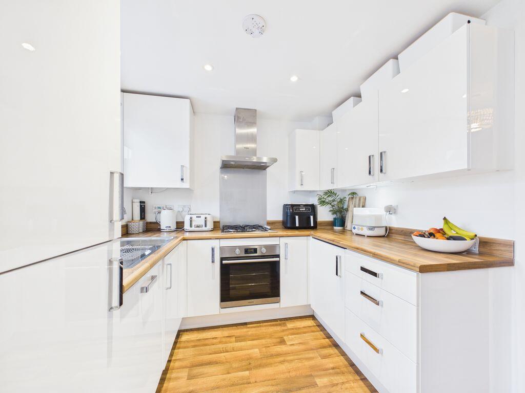 House in Taunton - View 5
