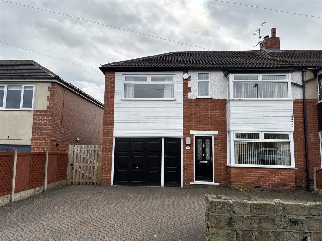 Main image of property: Sunnyside Avenue, Roberttown, Liversedge