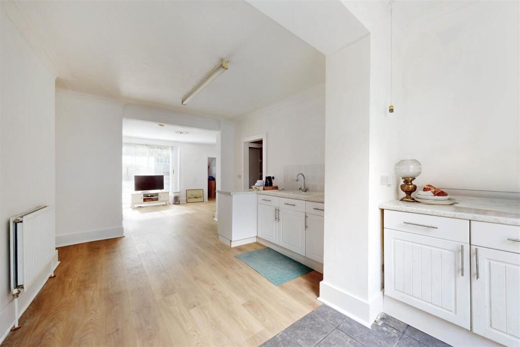 Apartment in London, Canonbury, Highbury - More