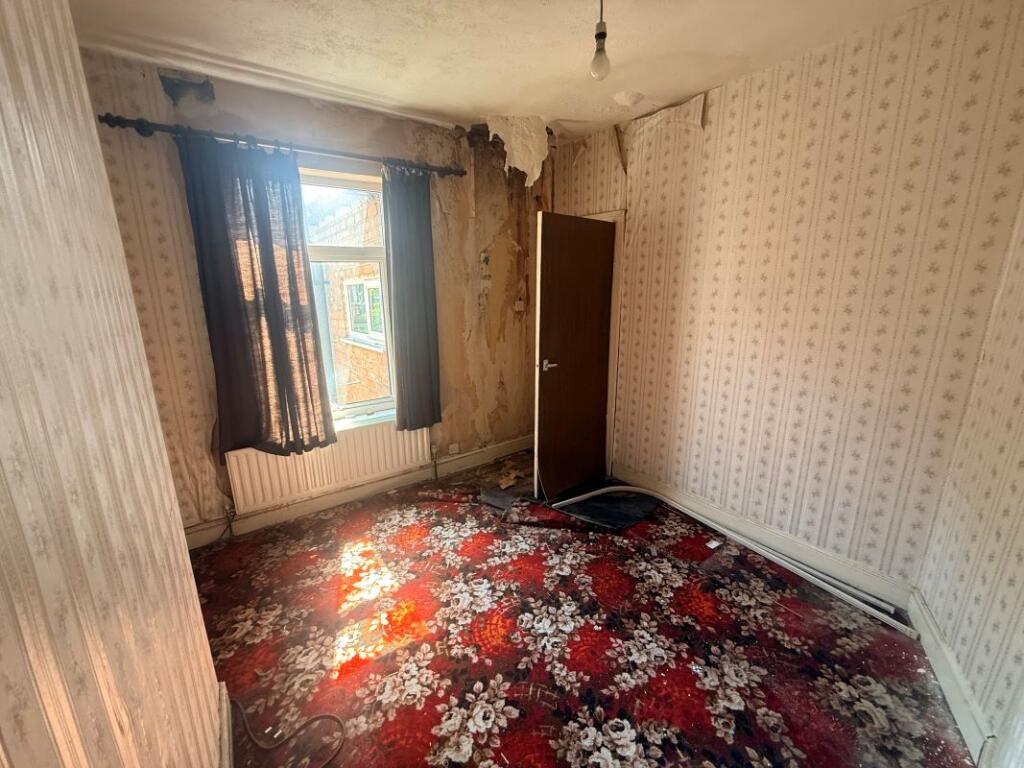 House in Leicester - More