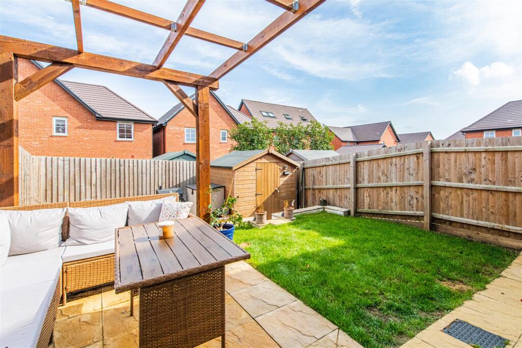House in Kettering, North Northamptonshire - View 4