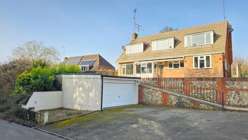 Main image of property: Winterbourne Road, Boxford, Newbury RG20 8DR
