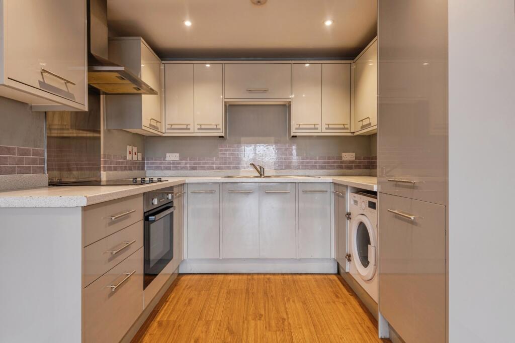Apartment in Bridgwater, Hamp, Somerset - View 4