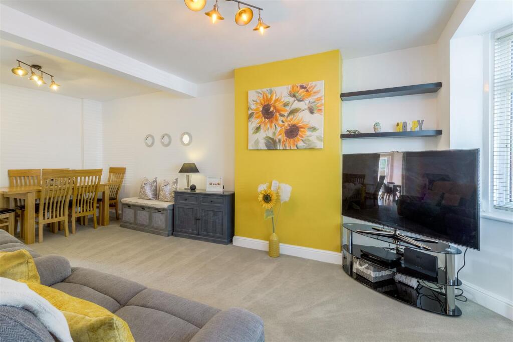 House in Wellingborough, Burrow's Bush - View 5