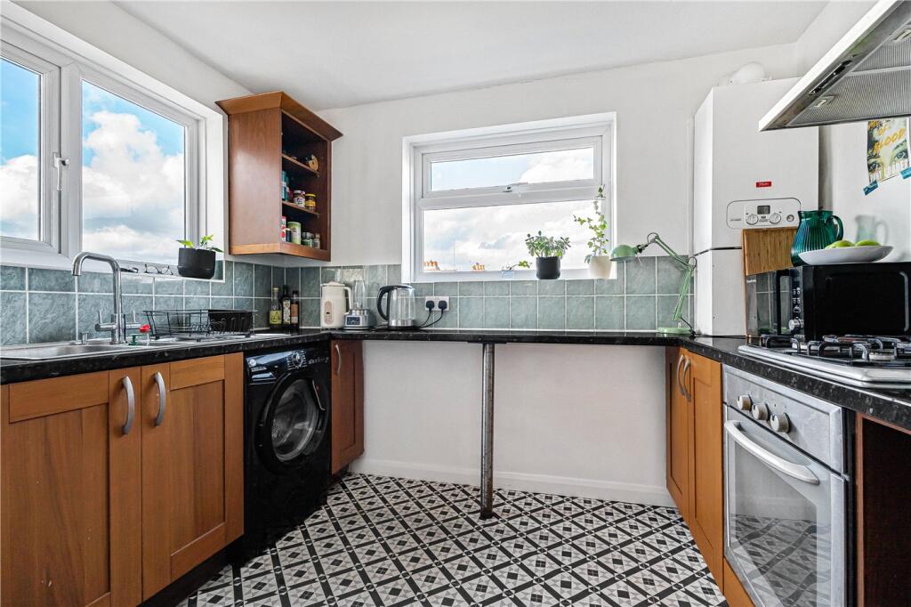 Apartment in London - View 5