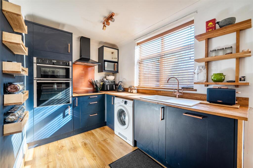 House in Portsmouth - View 2