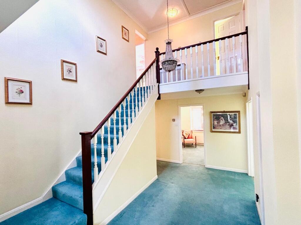 House in Slough, Chalfont St Peter - View 2