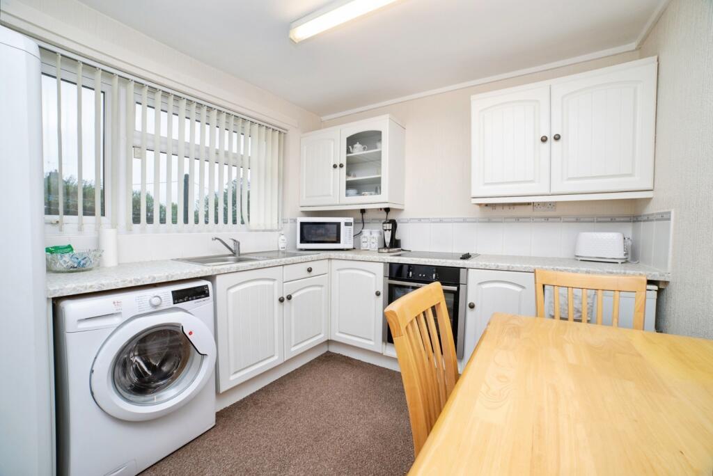 The Twitchell, Sutton-in-Ashfield, Nottinghamshire, NG17 photo 3
