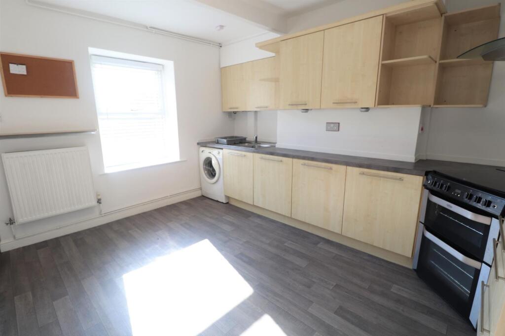 Woodland View, Calverley, Pudsey, West Yorkshire, UK, LS28 - View 4