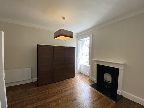 Apartment in Edinburgh - View 2