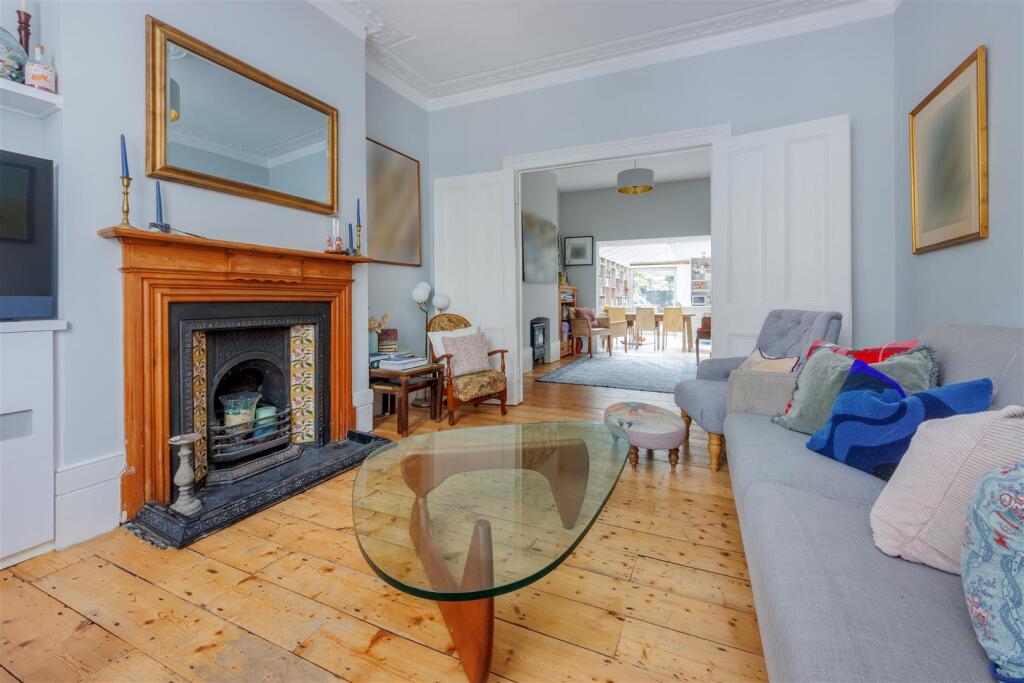 House in London - View 4