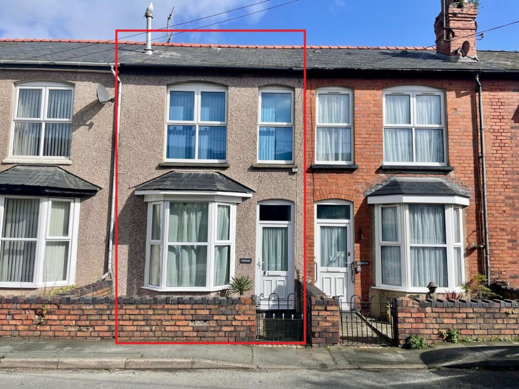 Main image of property: Kelvin, 5 Blomfontein Terrace, Park Road, Barmouth LL42 1PP