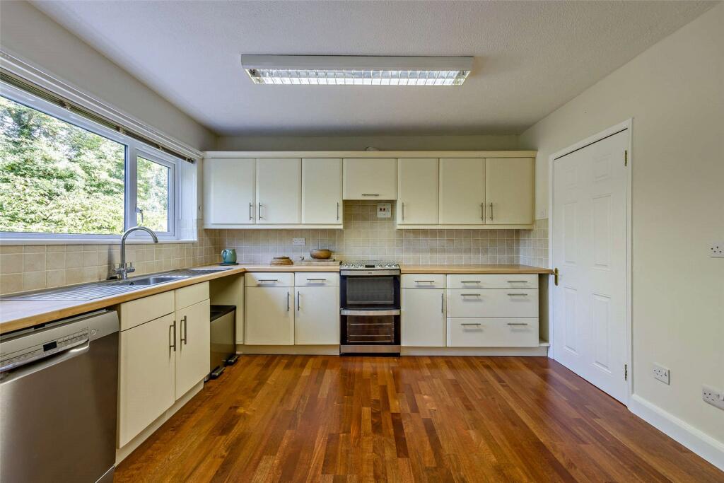 House in Cheltenham, Sixways, Charlton Kings - View 4