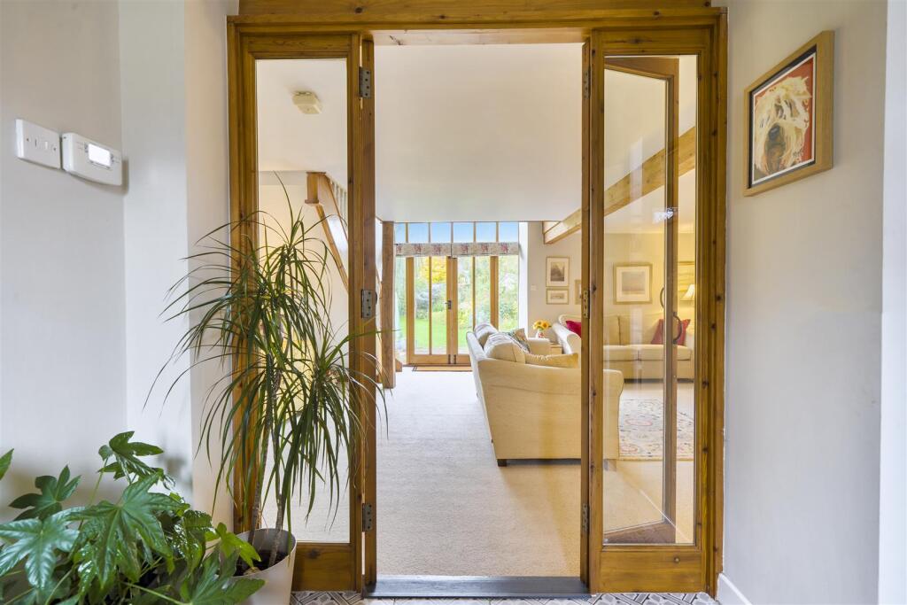 House in East Devon, Shute - More