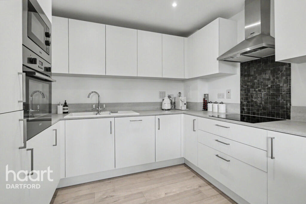 Apartment in Dartford - View 2