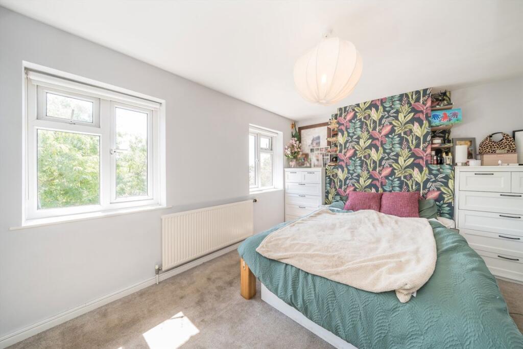 Apartment in Twickenham - View 4