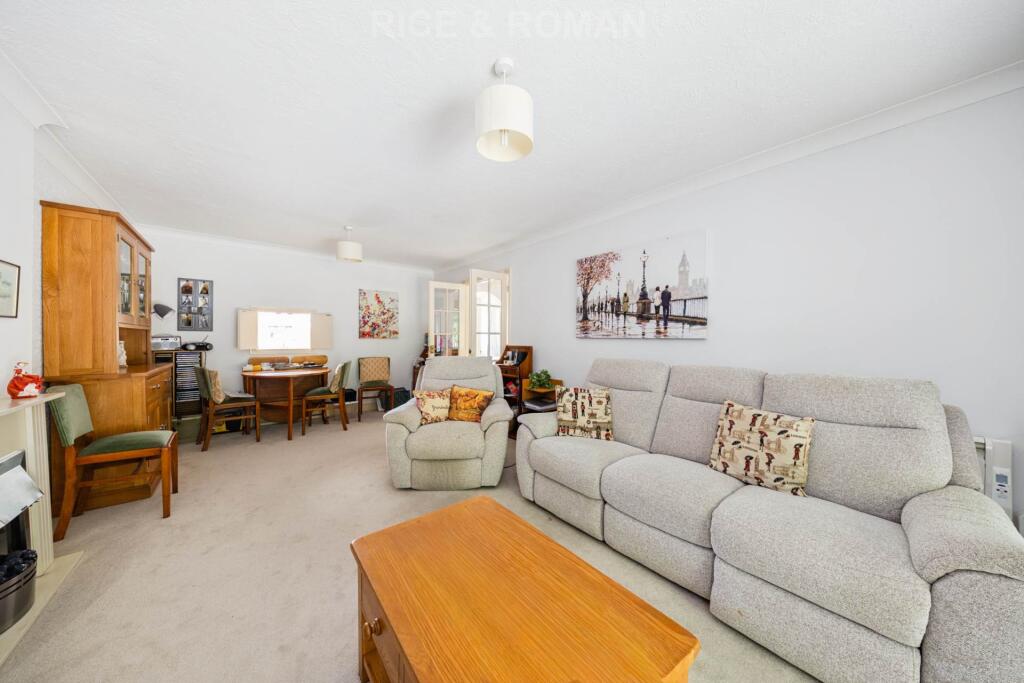 House in Slough - View 4