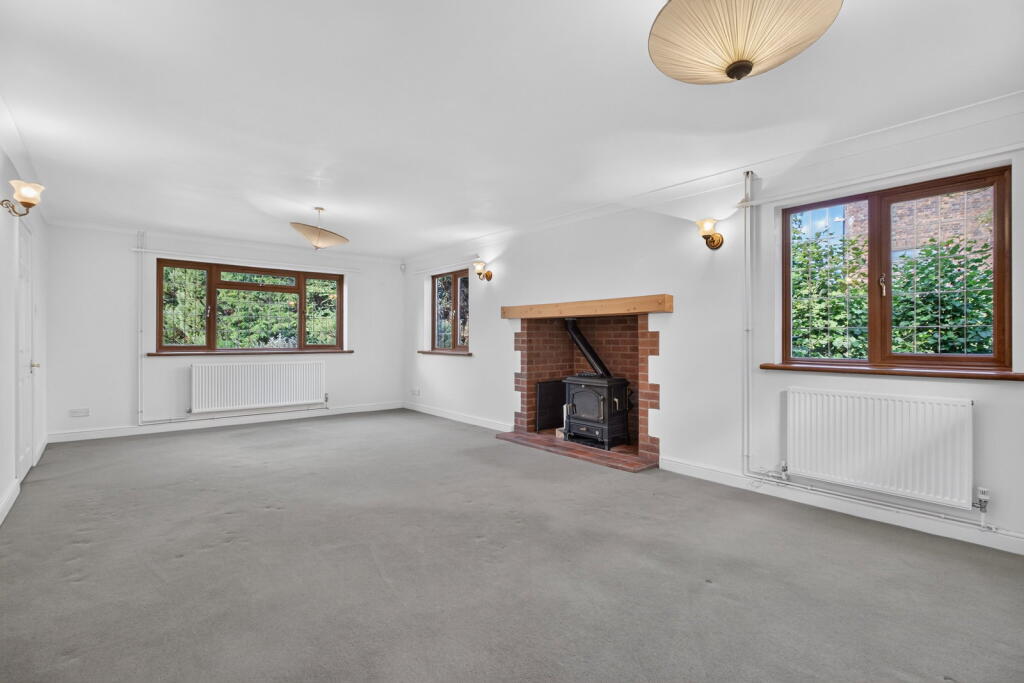 House in Worcester - More