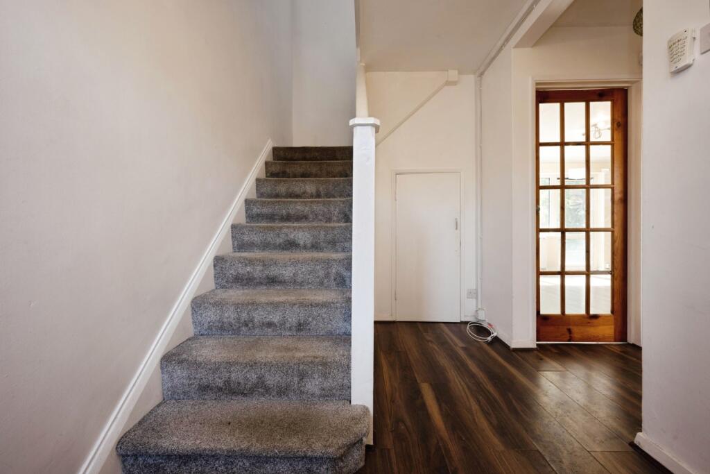 Apartment in Milton Keynes - View 5