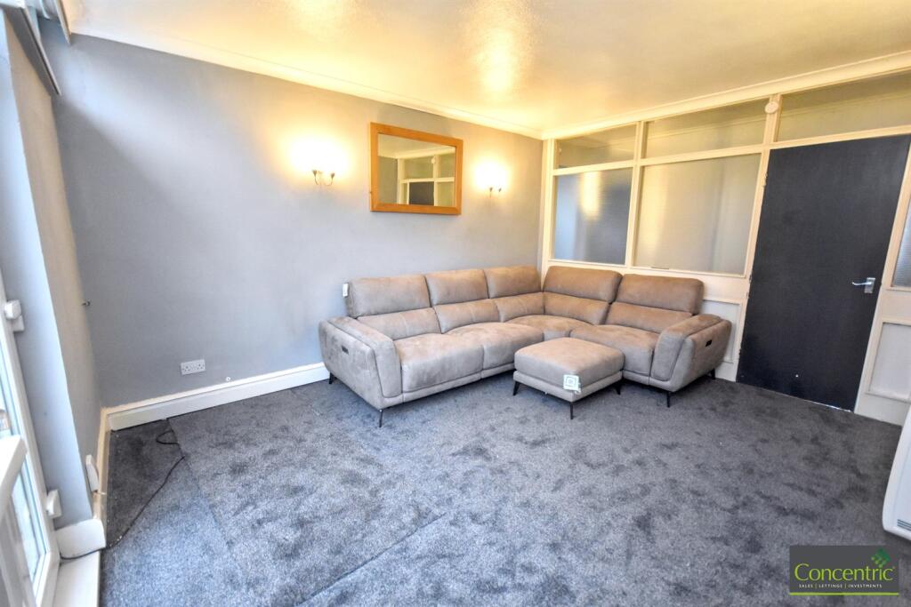 Apartment in Wolverhampton - More