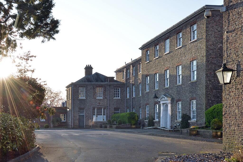 Main image of property: Heslington Rd,
York,
YO10 5BN