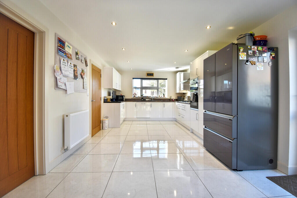 House in East Lindsey, Louth - View 3