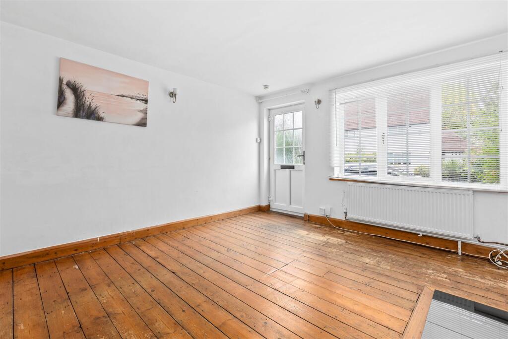 House in Stevenage - View 4