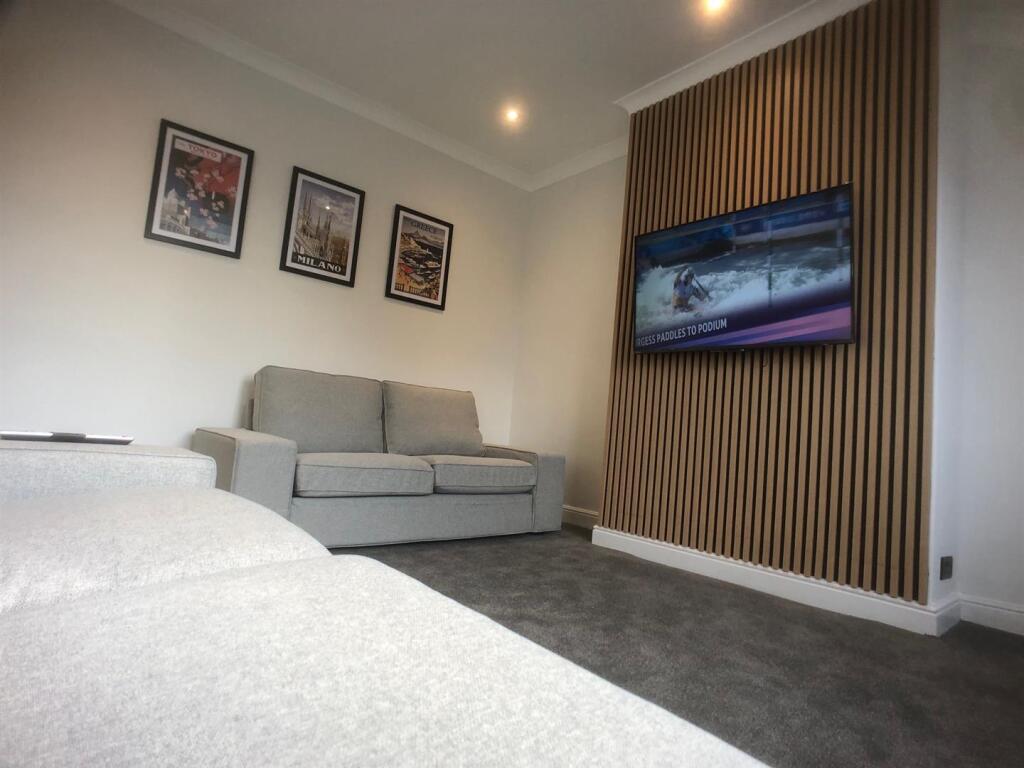 Main image of property: Dragon Parade, Harrogate