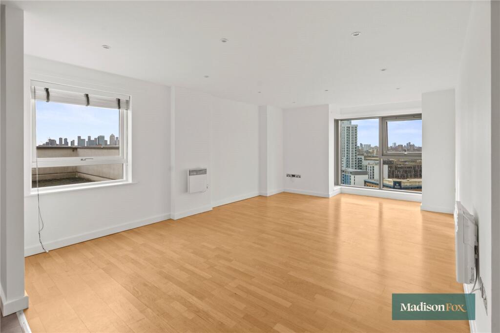 Cam Road, Stratford, E15 - View 5