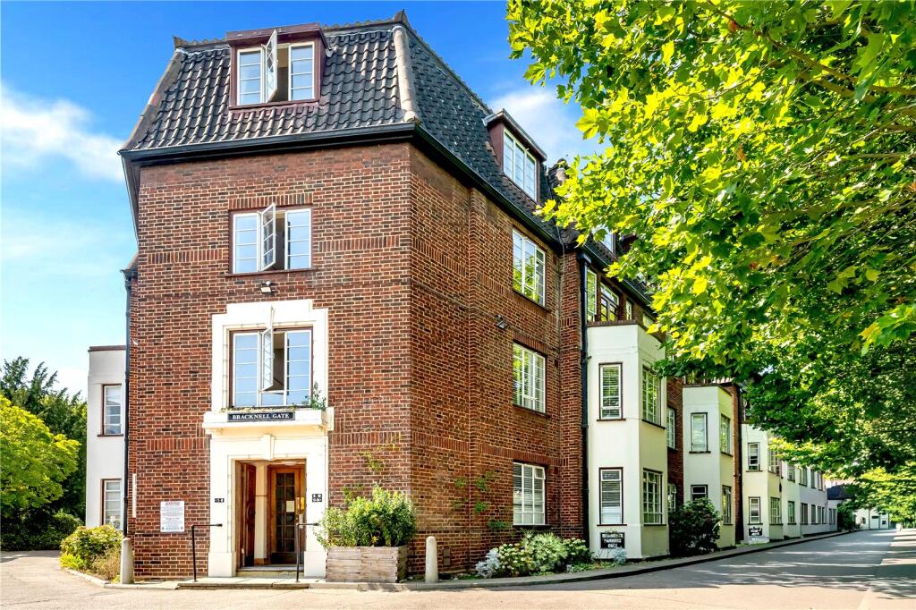 Main image of property: Frognal Lane, London, NW3