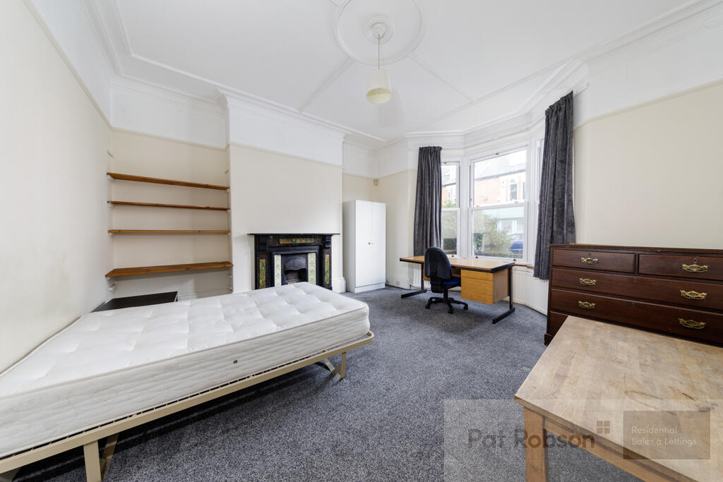 House in Newcastle upon Tyne - More