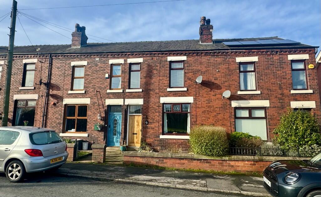 Main image of property: Long Lane, Heath Charnock, PR6