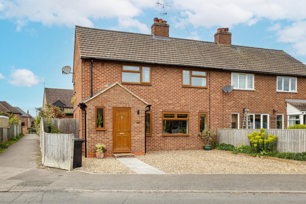 Main image of property: St. Nicholas Road, Wallingford, OX10 8HU