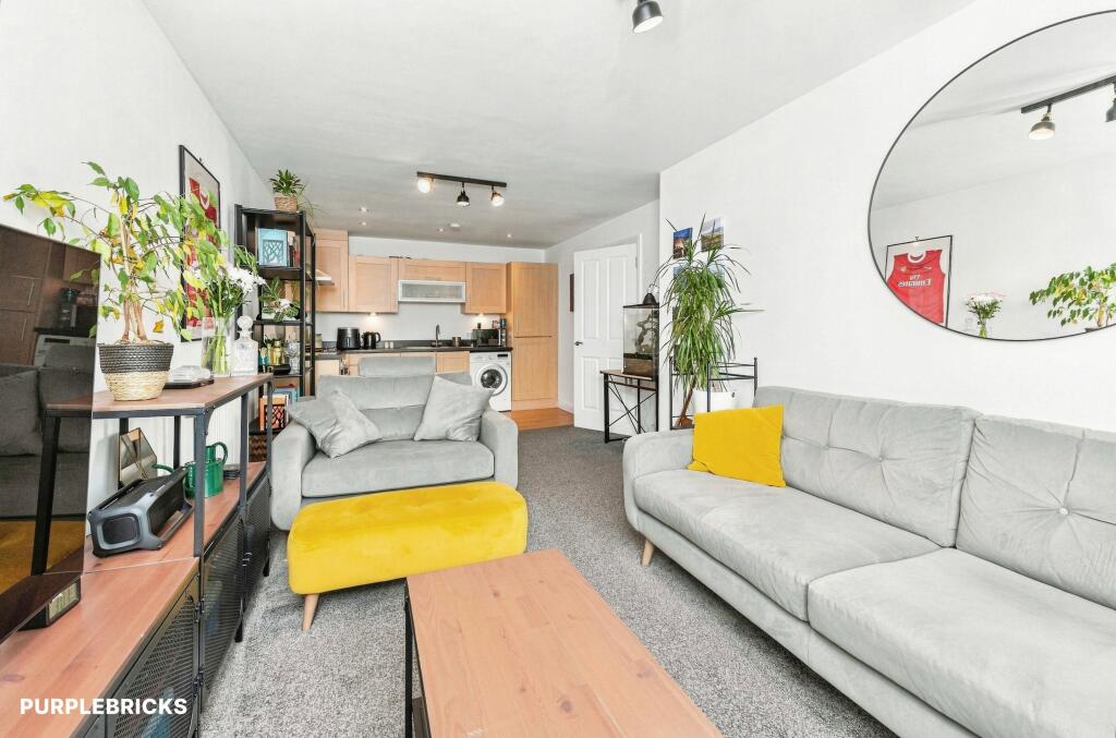 Apartment in Wakefield - View 2