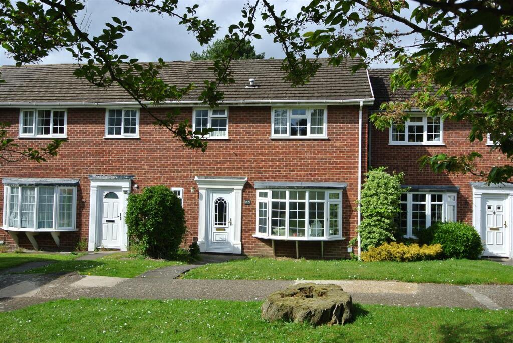 Main image of property: Englehurst, quiet road 5 minutes' from Uni