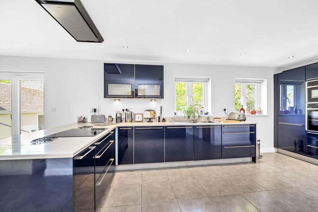 House in West Suffolk, Priors Estate, Bury St Edmunds - View 5
