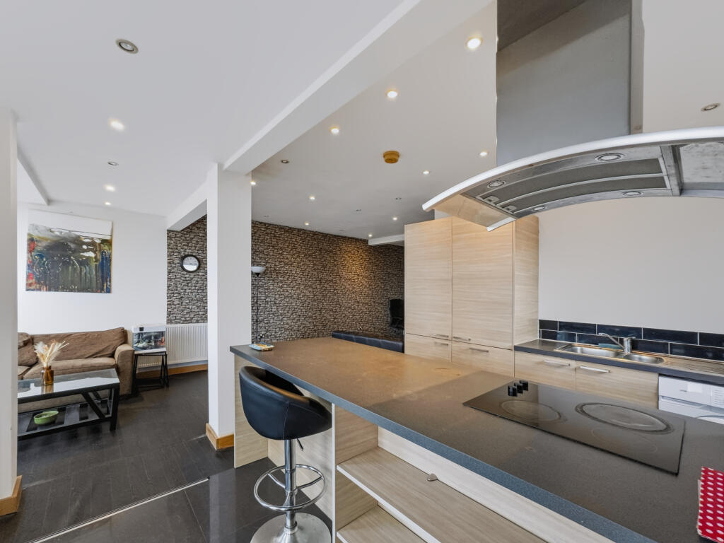 Apartment in Sunderland - More