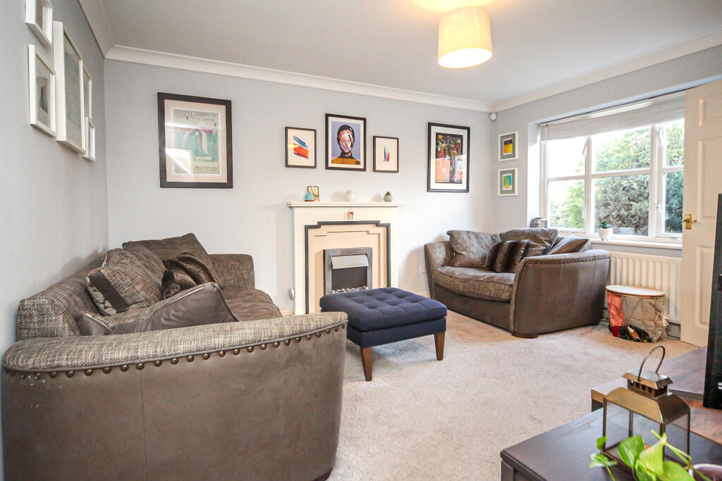 House in Warwick, Whitnash - View 3