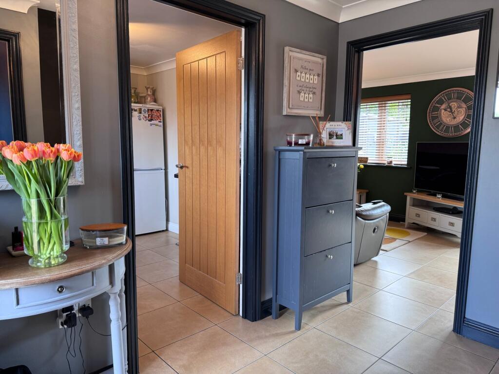 Barnards Lane, Watlington, King's Lynn, PE33 photo 2