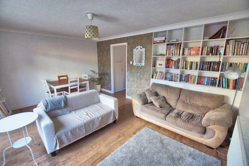Apartment in Fareham, Hampshire - View 2