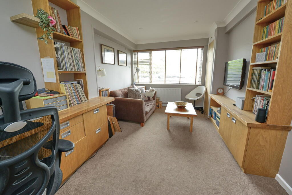 House in Guildford - View 5