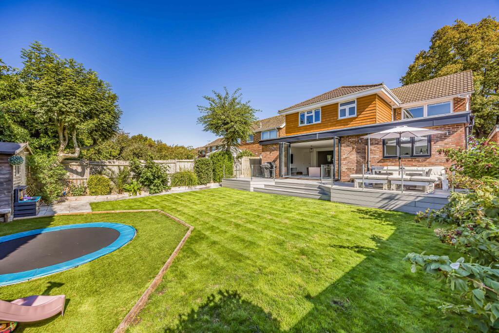 House in Chichester, East Broyle - View 2