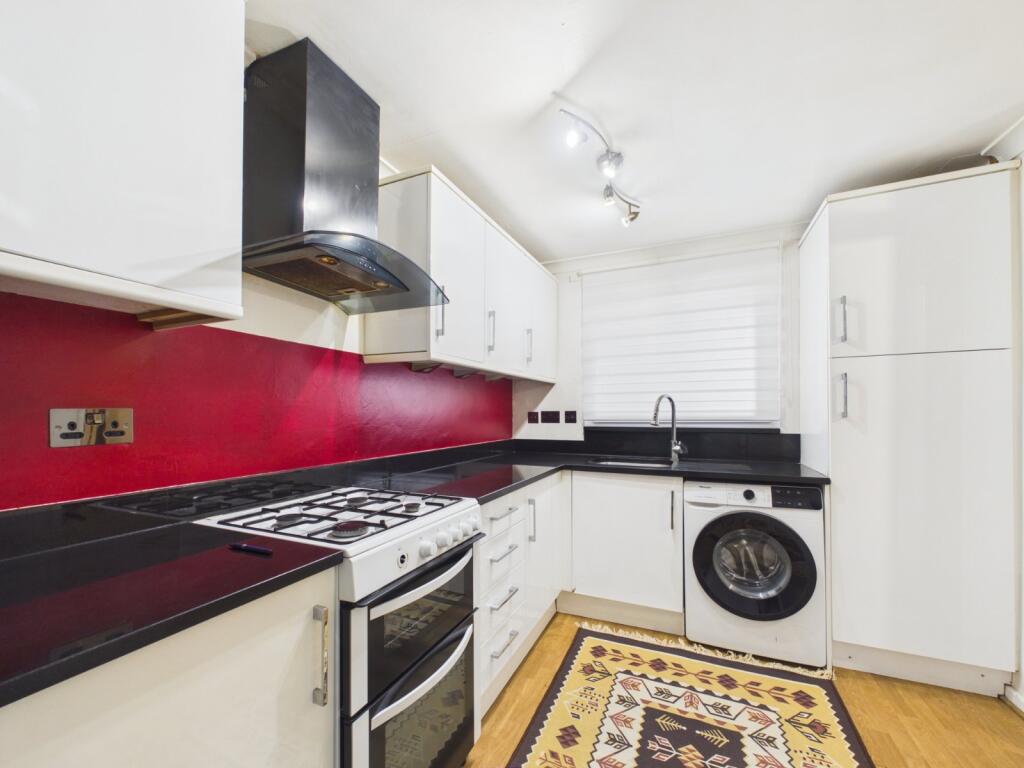 Apartment in London - More